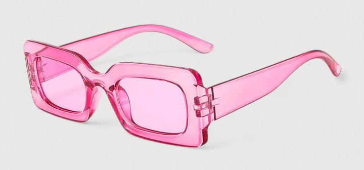 Elyanna | Πολυτελή Γυαλιά Ηλίου" can be rewritten as "Elyanna | Luxe Sunglasses