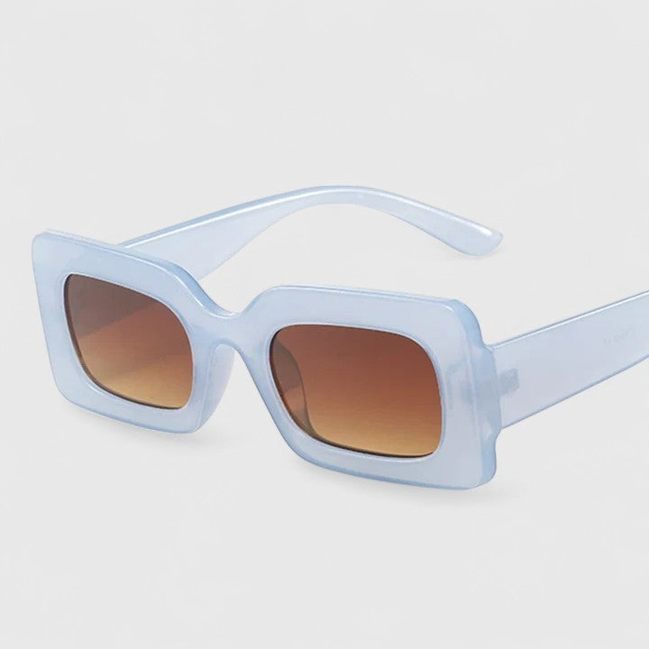Elyanna | Πολυτελή Γυαλιά Ηλίου" can be rewritten as "Elyanna | Luxe Sunglasses