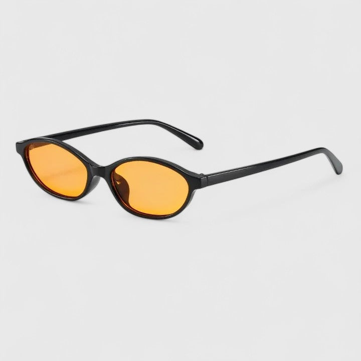 "Grayslyn | Σοφιστικέ Γυαλιά Ηλίου" can be rewritten as "Grayslyn | Elegant Sunglasses".