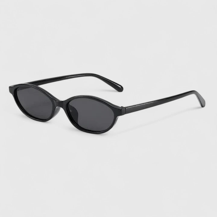 "Grayslyn | Σοφιστικέ Γυαλιά Ηλίου" can be rewritten as "Grayslyn | Elegant Sunglasses".