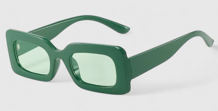 Elyanna | Πολυτελή Γυαλιά Ηλίου" can be rewritten as "Elyanna | Luxe Sunglasses