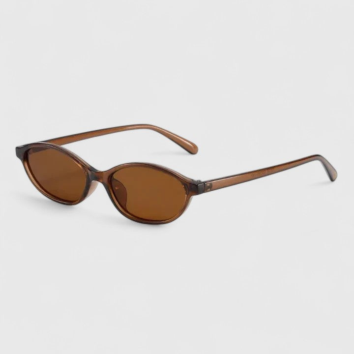"Grayslyn | Σοφιστικέ Γυαλιά Ηλίου" can be rewritten as "Grayslyn | Elegant Sunglasses".